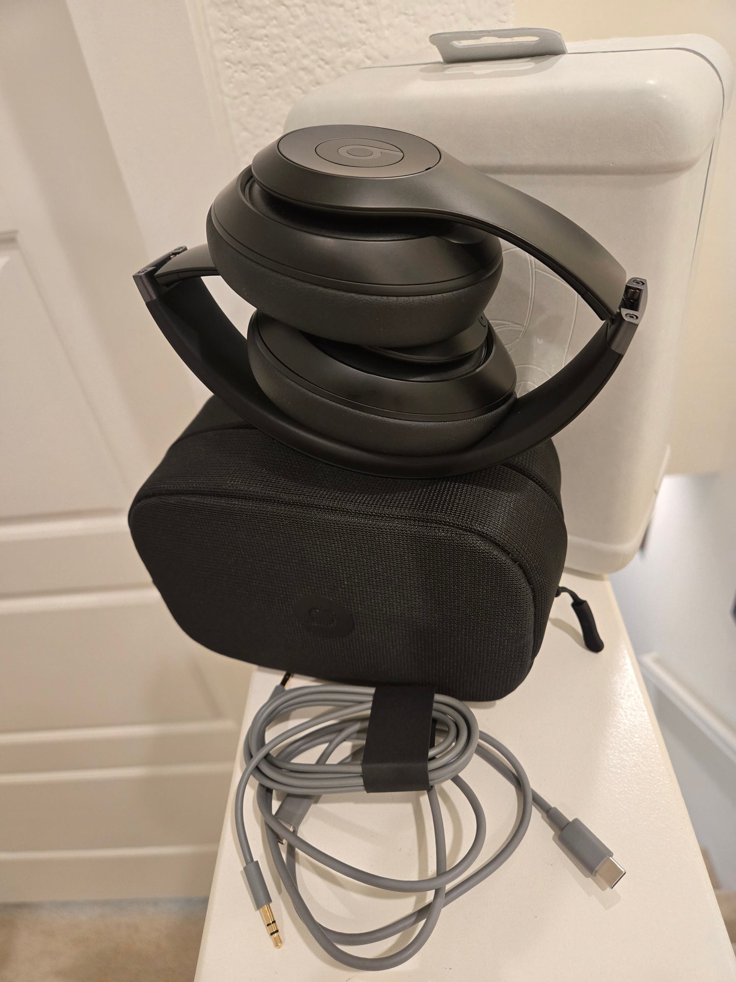 Beats Studio Pro Black Headphones